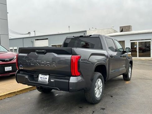 New 2026 Toyota Tundra SR5 w/ SR5 Convenience Package image 10