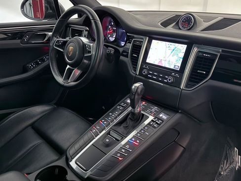 Used 2017 Porsche Macan S AWD/4WD image 26