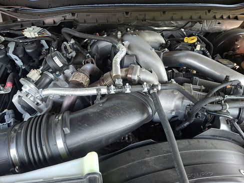 Used 2024 Ford F250 Lariat w/ FX4 Off-Road Package AWD/4WD image 28