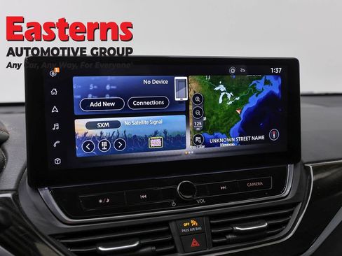 Used 2023 Nissan Altima 2.5 SR w/ SR Premium Package FWD image 18
