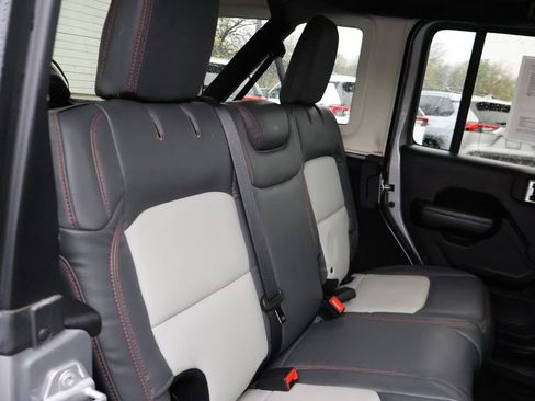 Used 2020 Jeep Wrangler Unlimited Rubicon AWD/4WD image 12