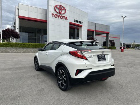 Used 2018 Toyota C-HR XLE image 7