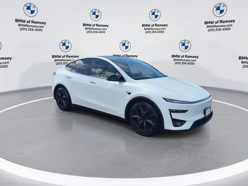 Used 2026 Tesla Model Y Performance AWD/4WD image 2