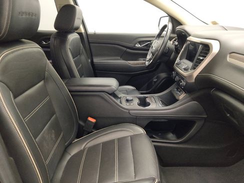 Used 2022 GMC Acadia Denali w/ Denali Ultimate Package FWD image 21