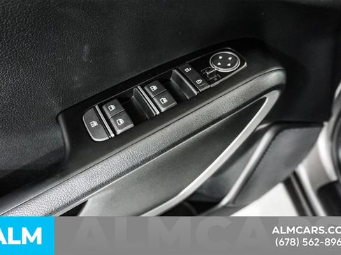 Used 2025 Kia Soul LX w/ LX Technology Package FWD image 38