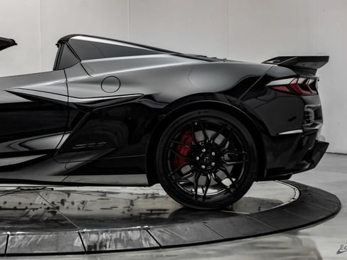Used 2026 Chevrolet Corvette Z06 RWD image 11