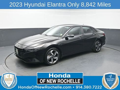 Used 2023 Hyundai Elantra SEL w/ Convenience Package FWD image 1