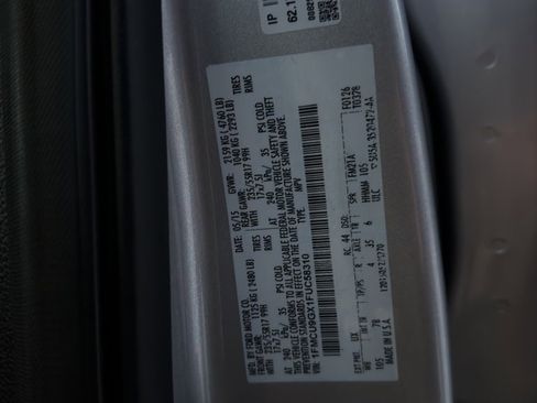 Used 2015 Ford Escape SE image 35