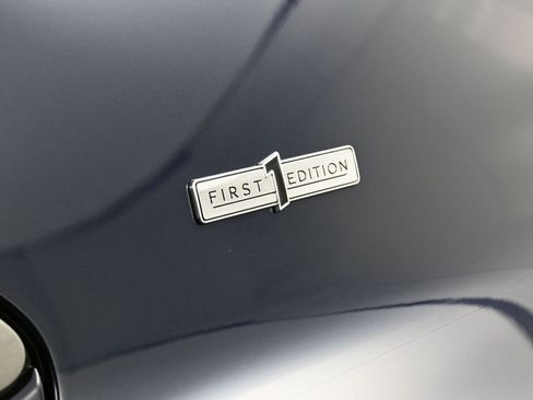 Used 2025 Bentley Flying Spur Plug-In Hybrid image 16