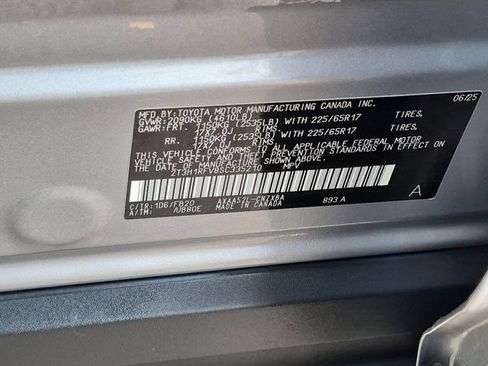 Certified 2025 Toyota RAV4 LE FWD image 18