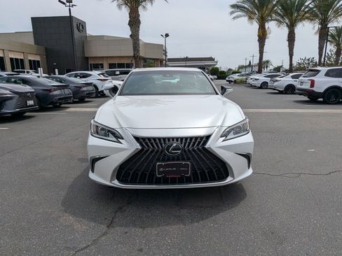 Used 2023 Lexus ES 350 w/ Accessory Package (Z2) image 2