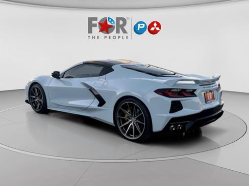Used 2021 Chevrolet Corvette Stingray Preferred Cpe w/ Z51 Performance Package image 3