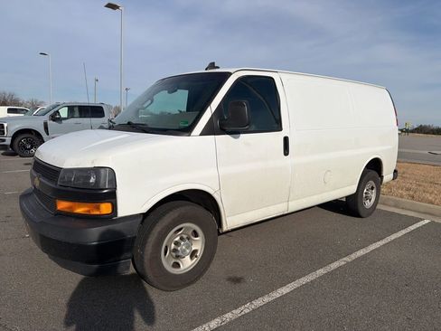 Used 2020 Chevrolet Express 2500 image 1