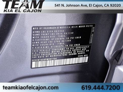 Used 2023 Volkswagen Tiguan SE R-Line FWD image 35
