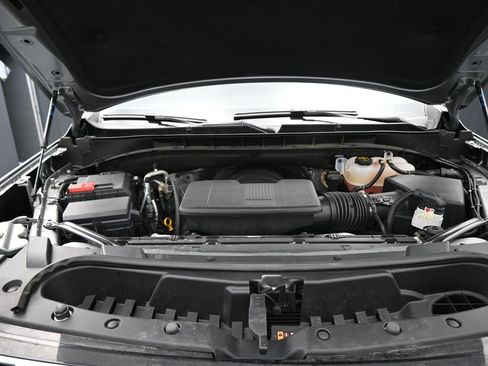 Used 2025 GMC Yukon XL Denali AWD/4WD image 30