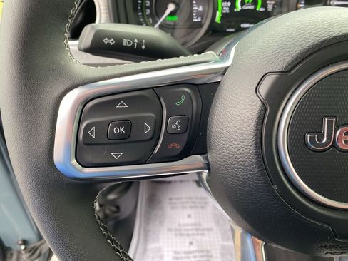 Used 2025 Jeep Wrangler Unlimited Sahara w/ Safety Group image 14