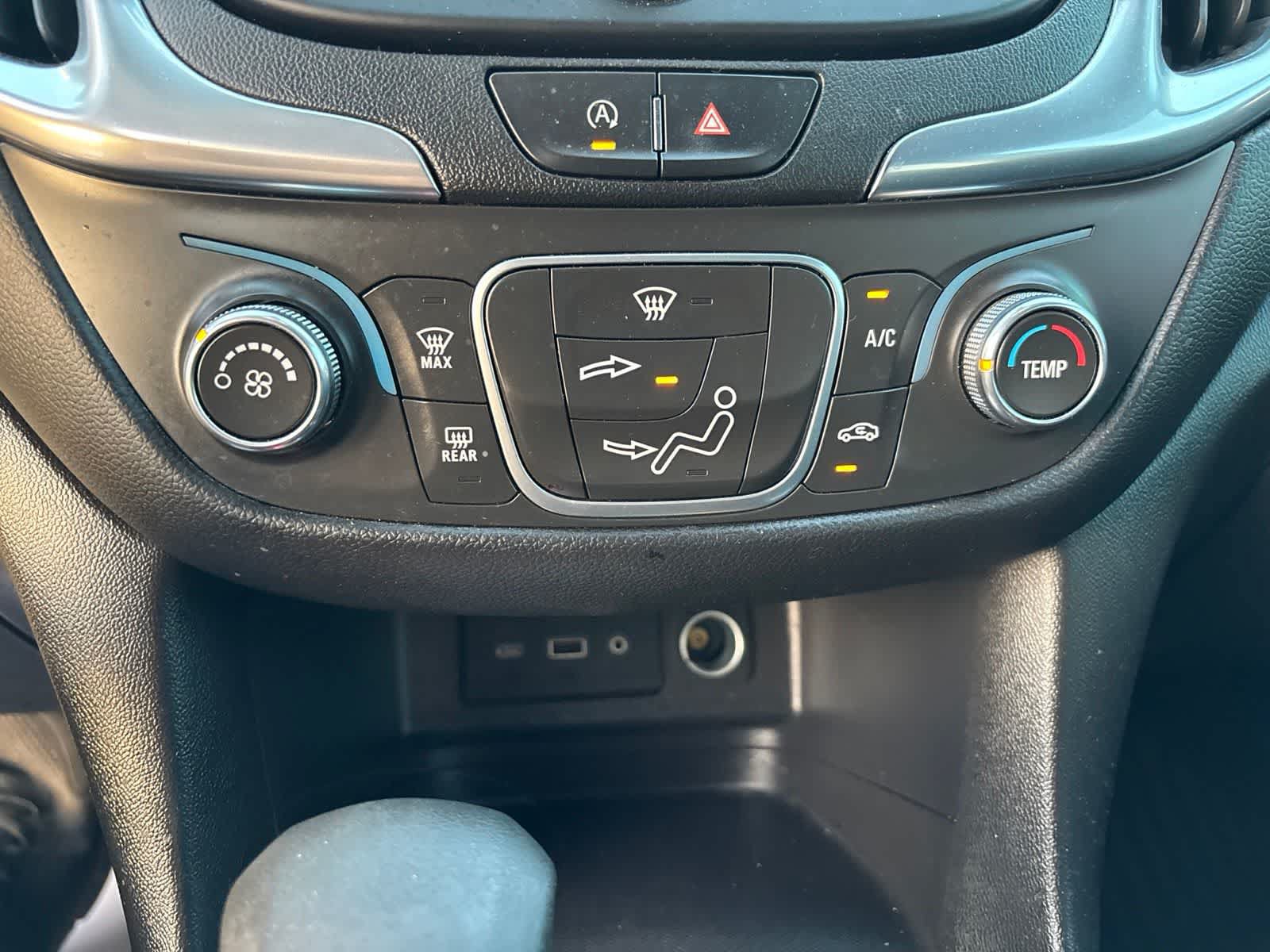 Used 2022 Chevrolet Equinox LT AWD/4WD image 18