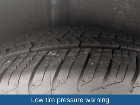 Used 2016 Toyota Prius C Three image 18