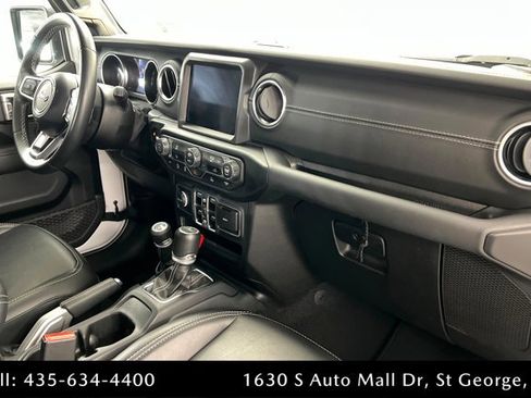 Used 2022 Jeep Gladiator Overland image 23