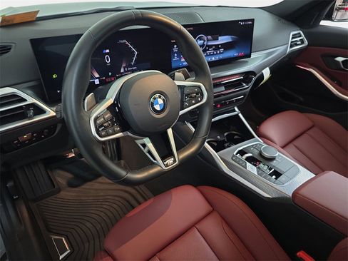 Used 2025 BMW 330i xDrive Sedan w/ M Sport Package image 18