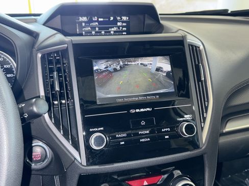 Used 2024 Subaru Forester Premium image 28