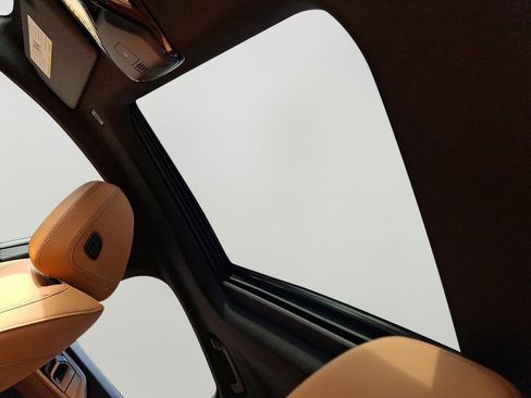 Used 2025 BMW i4 xDrive40i w/ Premium Package image 14