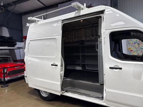 Used 2018 Nissan NV 2500 S RWD image 71