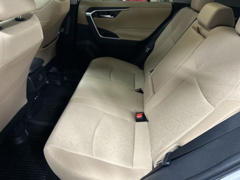 Certified 2025 Toyota RAV4 XLE w/ Convenience Package AWD/4WD image 32