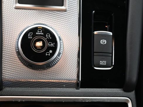 Used 2023 Mitsubishi Outlander SEL image 37