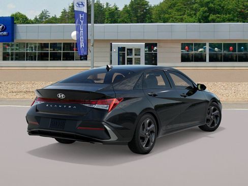 New 2026 Hyundai Elantra Sport FWD image 4