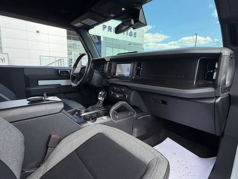 Certified 2022 Ford Bronco Big Bend w/ Sasquatch Package AWD/4WD image 25
