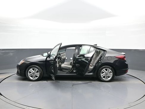 Used 2020 Hyundai Elantra Value Edition w/ Cargo Package (C1) image 42