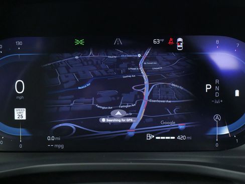 Used 2024 Volvo XC40 B5 Plus w/ Climate Package image 44