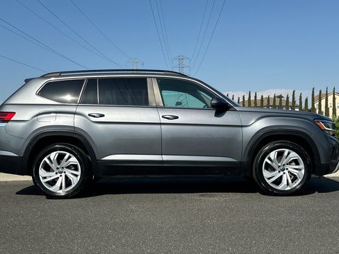 Used 2021 Volkswagen Atlas SE image 3