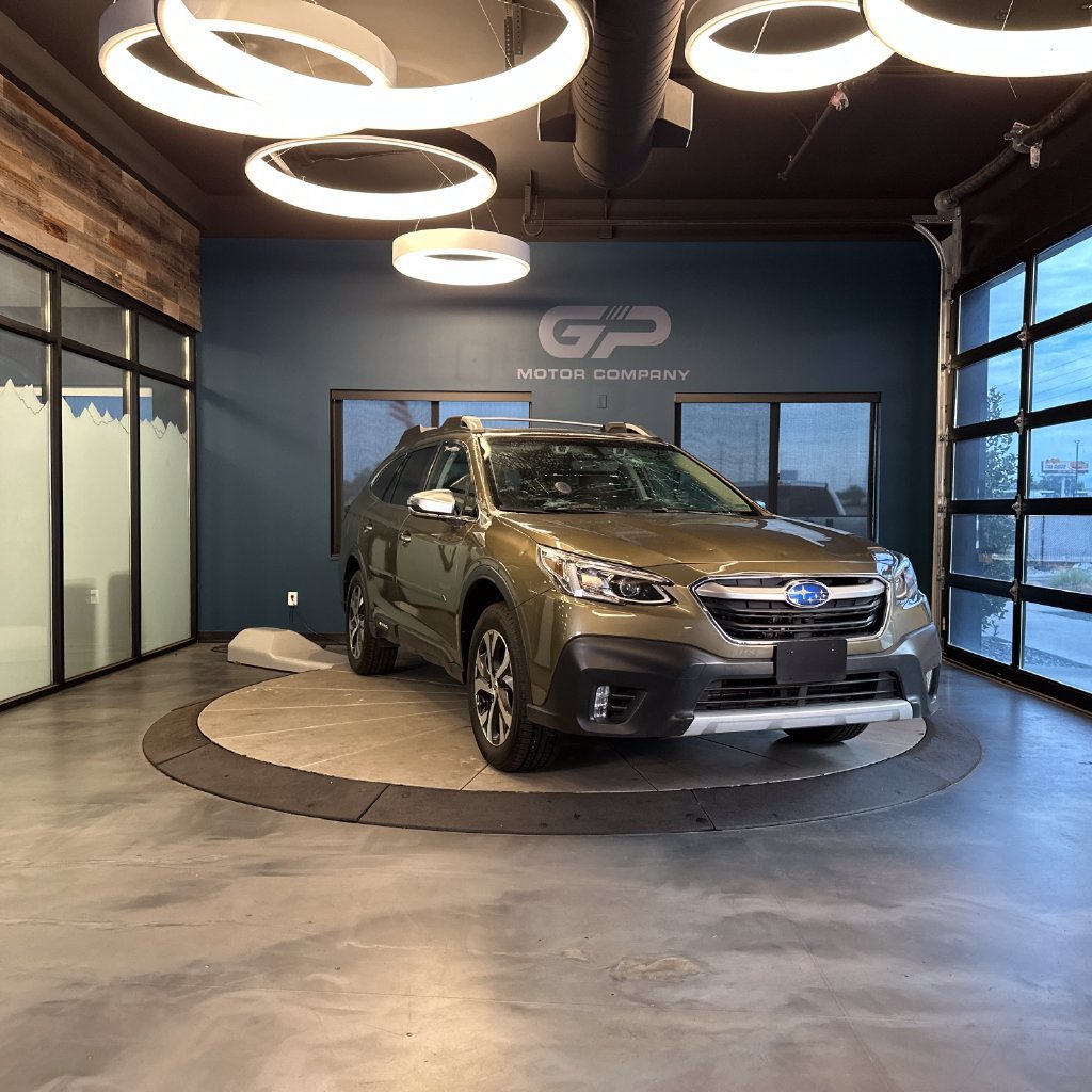 Used 2021 Subaru Outback Touring AWD/4WD image 1