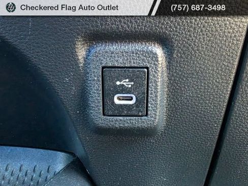 Used 2024 Toyota Corolla LE FWD image 33