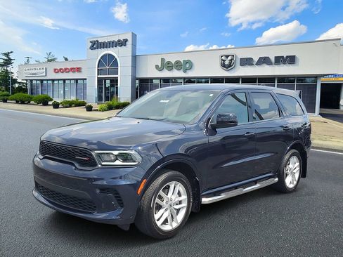 Certified 2024 Dodge Durango GT w/ Trailer Tow Group IV AWD/4WD image 2