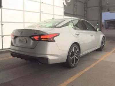 Used 2025 Nissan Altima 2.5 SR FWD image 5