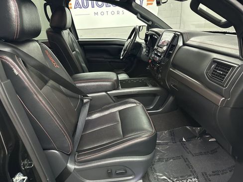 Used 2020 Nissan Titan PRO-4X w/ Pro-4x Convenience Package AWD/4WD image 21