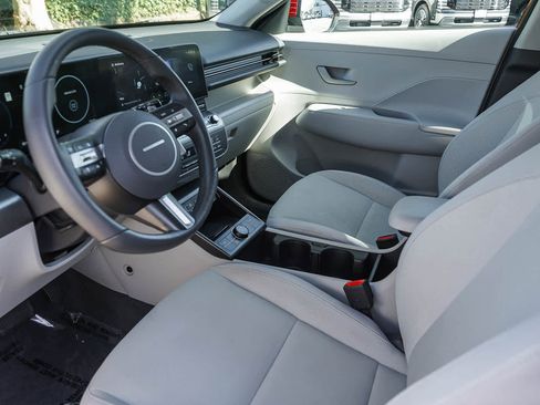 Used 2024 Hyundai Kona SEL w/ Convenience Package AWD/4WD image 18