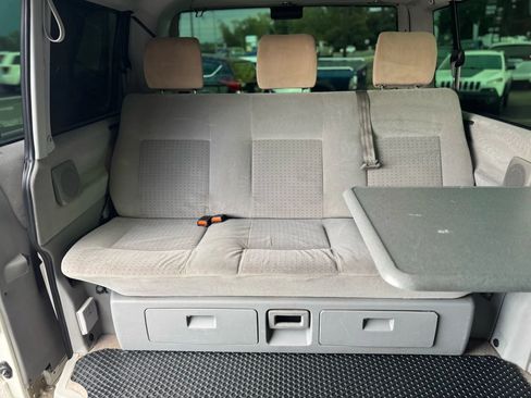 Used 2003 Volkswagen Eurovan MV image 25