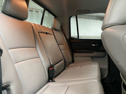 Used 2017 Honda Ridgeline RTL-E image 11