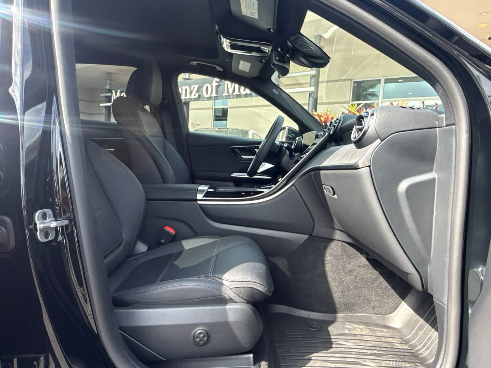 Used 2026 Mercedes-Benz GLC 300 image 21