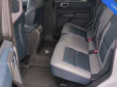 Used 2024 Ford Bronco Outer Banks w/ Sasquatch Package image 19