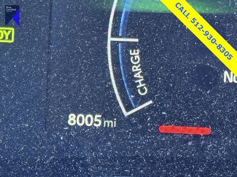 Used 2025 Toyota Camry LE image 11