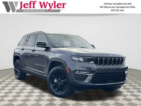 Used 2022 Jeep Grand Cherokee Limited image 1