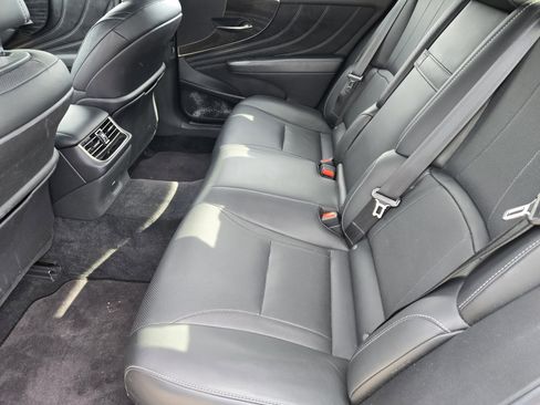 Used 2021 Lexus LS 500 w/ Accessory Package (Z2) image 9