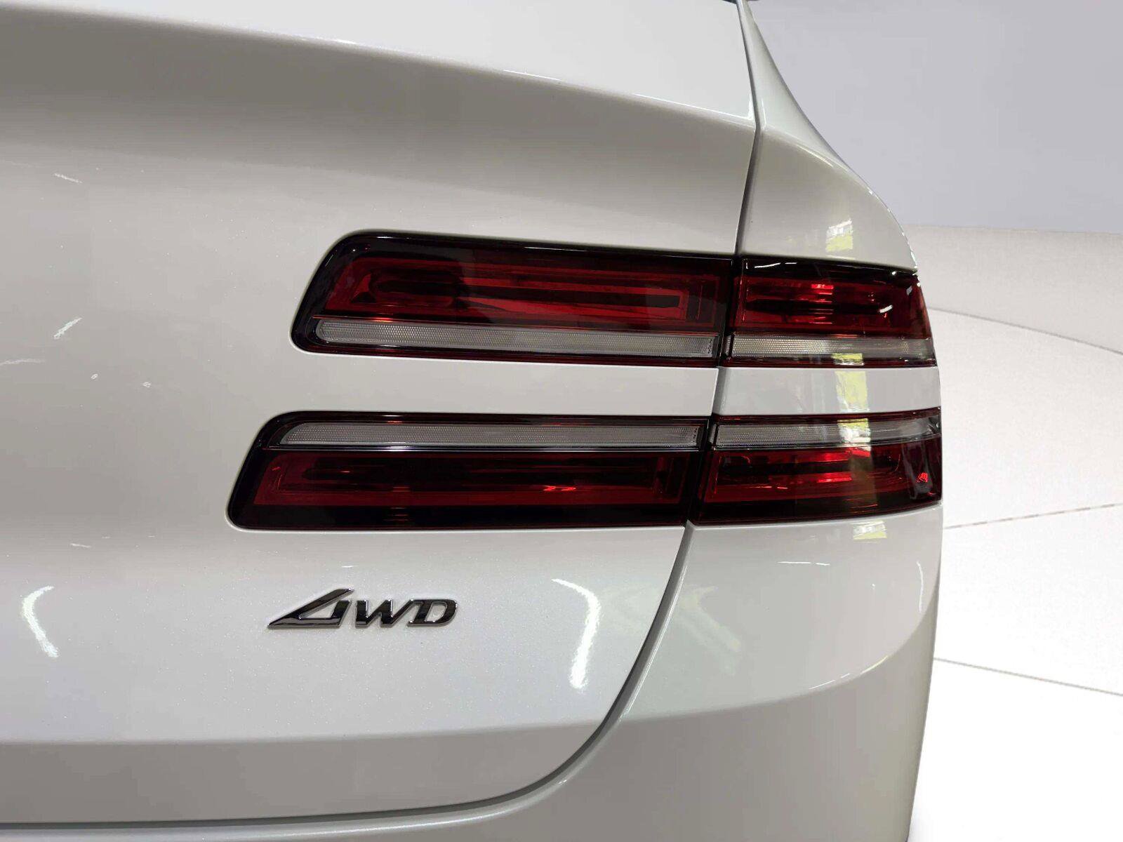 Used 2021 Genesis GV80 2.5T w/ Advanced Package 02 AWD/4WD image 13