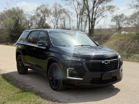 Used 2023 Chevrolet Traverse Premier w/ Redline Edition AWD/4WD image 4