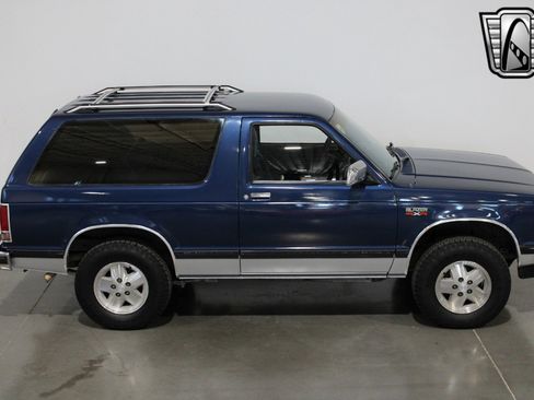 Used 1988 Chevrolet S10 Pickup 4WD image 8